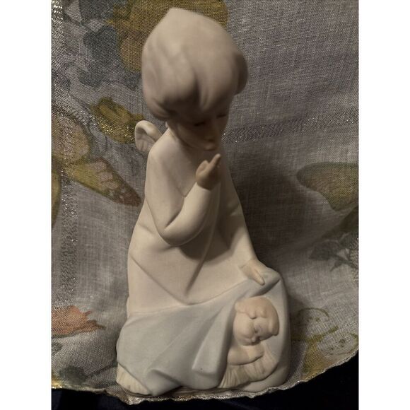 Lladro Spain Porcelain Angel with Baby Matte Figurine #4635 - Picture 1 of 16